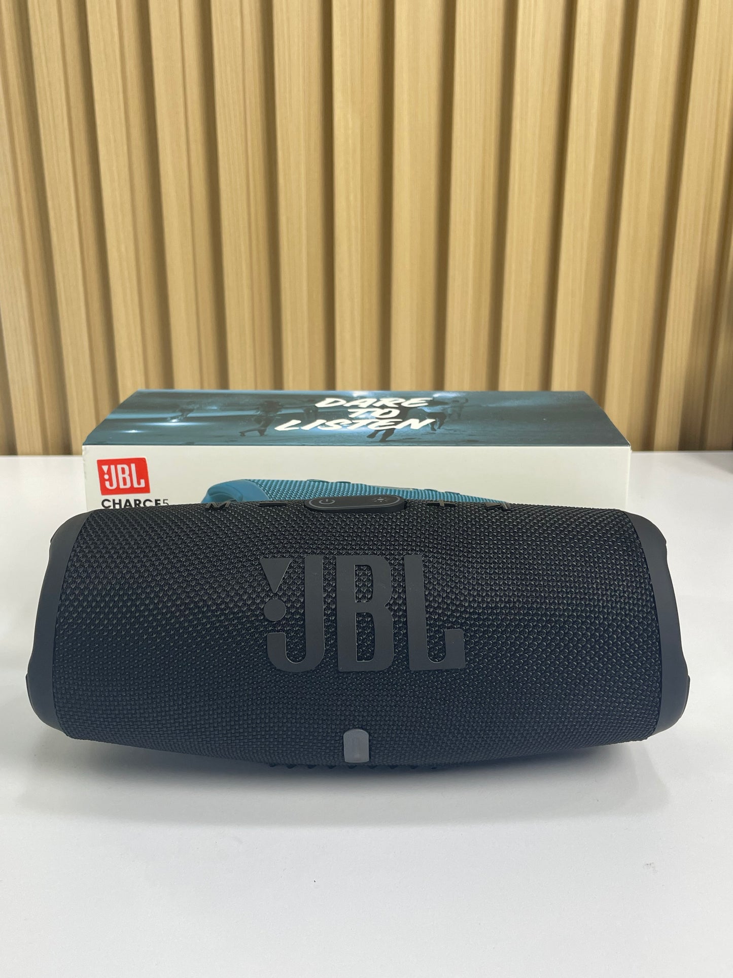 JBL Charge 5 ¡Potencia el Sonido Incomparable en Cualquier Lugar!