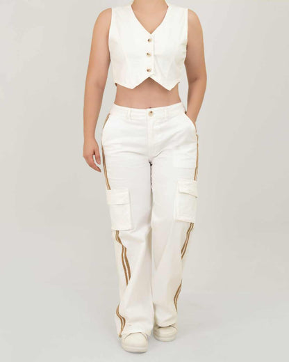 Set Pantalon Cargo + Chaleco blanco con lineas doradas