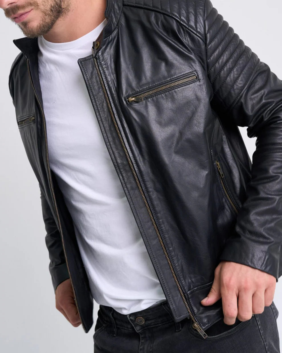 Chaqueta de Cuerotex para Hombre – Estilo que Eleva tu Presencia